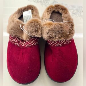 Chili Pepper Isotoner Memory Foam Slippers